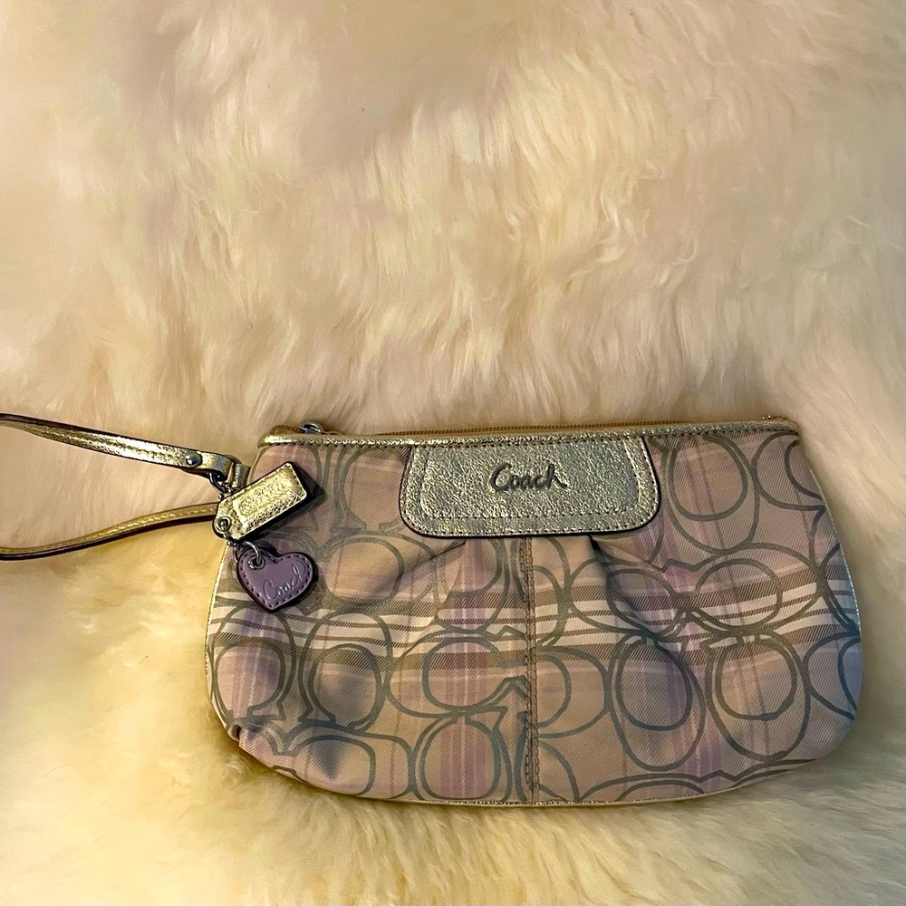 Coach Lavender/Gold Heart Wristlet
